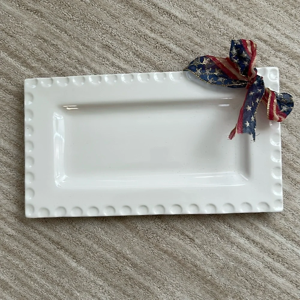 Southern Living Dress Me Up Ribbon Rectangular Platter 13.5 x 7.5 White Scallop